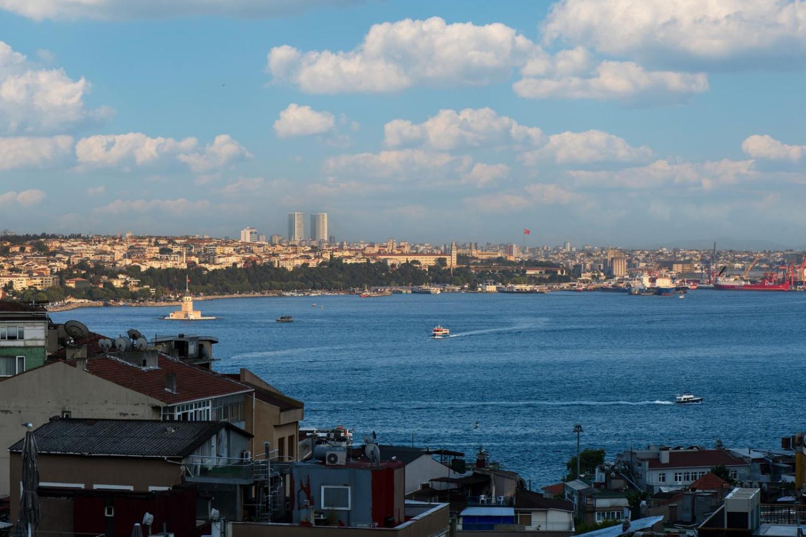 Daire The Maiden Tower From Your Bedroom Romantic View, In Taksim Square *