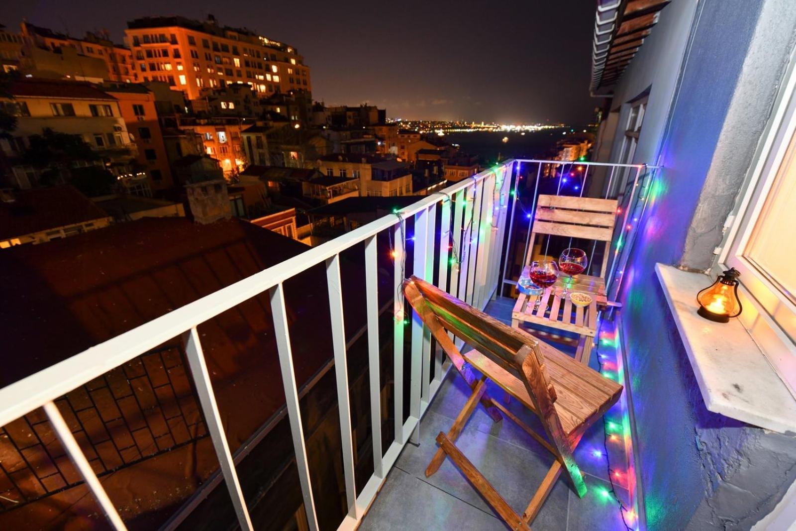 Daire The Maiden Tower From Your Bedroom Romantic View, In Taksim Square *